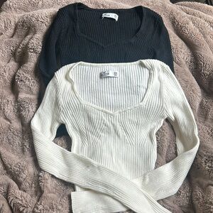 Hollister Long Sleeve Ribbed Sweater Bundle Of 2 Black And White XXS